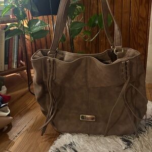 Lightweight soft shoulder bag